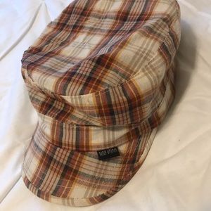 Peter Grimm plaid hat, great fall colors!